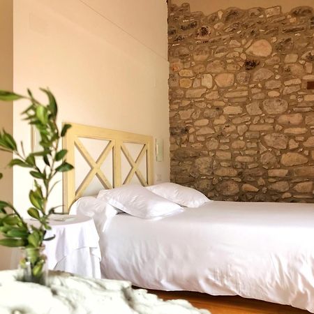 El Castell De La Pobla De Lillet (Adults Only) Villa Exteriör bild