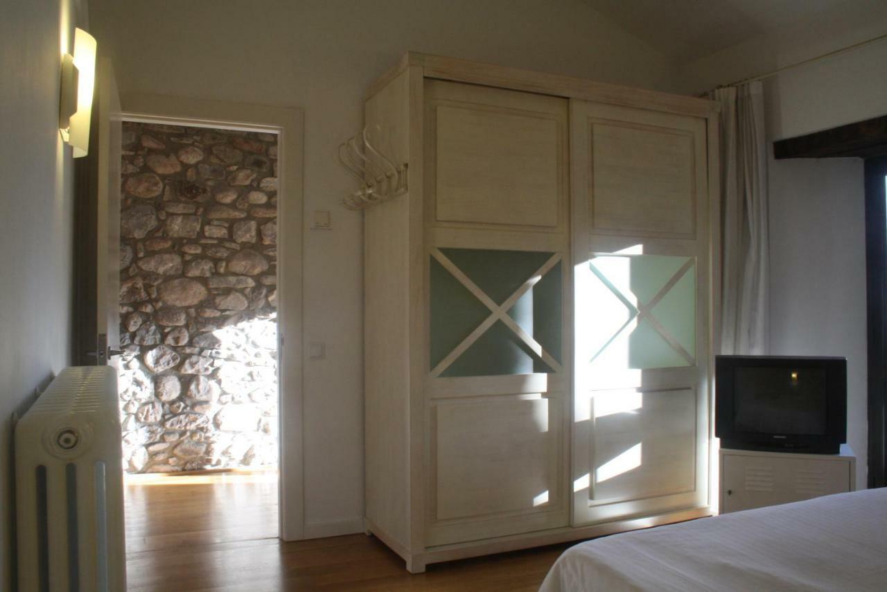 El Castell De La Pobla De Lillet (Adults Only) Villa Exteriör bild