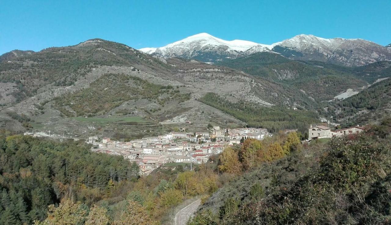 El Castell De La Pobla De Lillet (Adults Only) Villa Exteriör bild