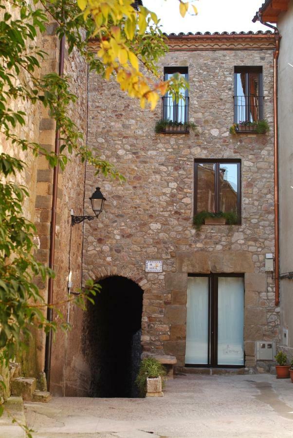 El Castell De La Pobla De Lillet (Adults Only) Villa Exteriör bild